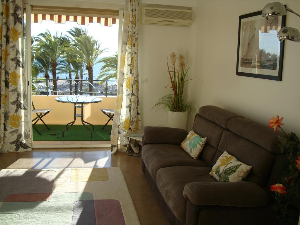 Apartment On The Croisette With Sea View Cannes Room photo