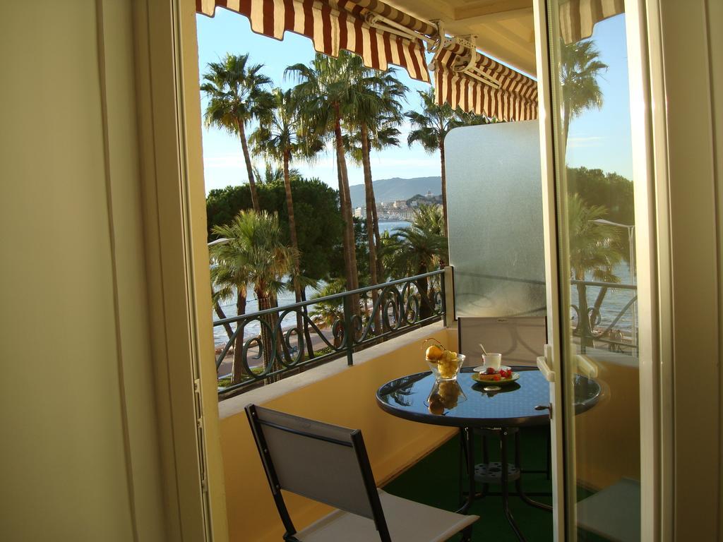 Apartment On The Croisette With Sea View Cannes Room photo