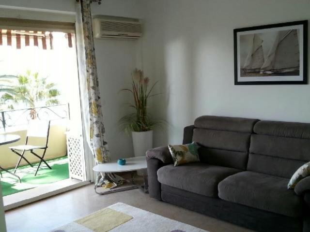Apartment On The Croisette With Sea View Cannes Room photo